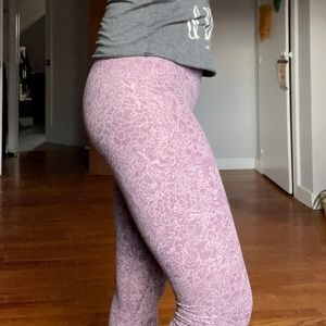 Lululemon Purple Pattern Yoga Pants